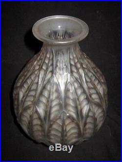 1927 Rene Lalique Vase Malesherbes