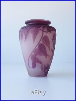 A3140 @ Rare Vase Galle A Decor De Glycines
