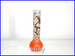 ANCIEN SOLIFLORE VASE en VERRE à Décor OISEAUX Peint Main Signé JEM
