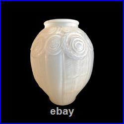 ART DECO VASE MODÈLE ROSES SIGNÉ André Hunebelle France Opalescent