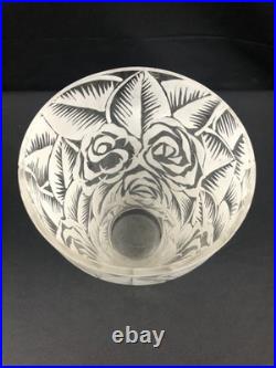 Adrien Mazoyer (1887-1950) Vase verre décors de fleurs émaillées Art déco