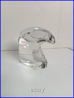 Aigle en cristal signé st-louis hauteur 10 cm largeur 9 cm 610gr
