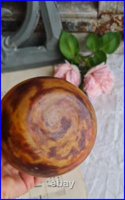 Ancien Petit Vase Boule En Pate De Verre Non Signe