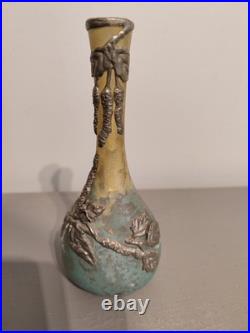 Ancien Vase Soliflore Pate de Verre Décor Relief en Etain Signé 1900