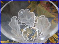 Ancien petit vase lalique france en cristal a decor de feuille de chene