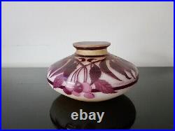 Ancien vase art nouveau signé A Delatte Nancy. Verre multicouche. Pate de verre