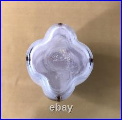 Ancien vase quadrilobé en verre émaillé et doré sur fond givré style Art Nouveau