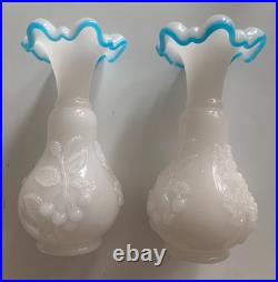 Ancienne Paire De Vases En Opaline Napoleon III Baccarat
