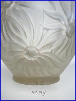Art Deco ETLING, Vase Modèle Dahlia Verre Satiné