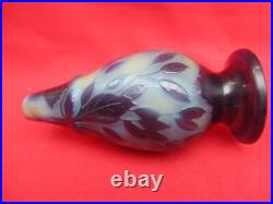 Authentique vase signé Gallé Décor floral dégagé à l'acide