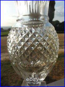 BACCARAT EXCEPTIONNEL TRES GRAND VASE CHARLES X EDWIGE COMME NEUF. (37 cm)