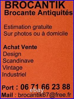 BACCARAT Grand vase soliflore en cristal forme libre. H32 cm Tamponné