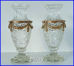 BACCARAT Paire de Vases Modèle Diamants Pierreries Cristal et Bronze Doré XIXème
