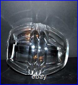 BACCARAT Vase en cristal signé taille profonde Art Déco DESIGN MODERNISTE