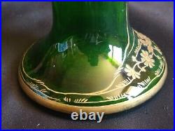 Baccarat / Vase en verre teinté vert et doré or aux fleurs / Art Nouveau