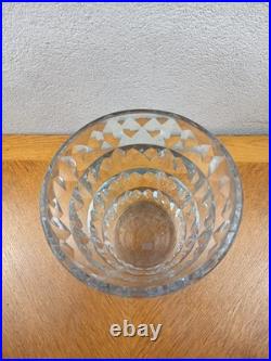Baccarat grand vase taillé
