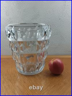 Baccarat grand vase taillé