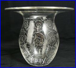 Baccarat, vase à large col ou photophore, gravé, intact, signé