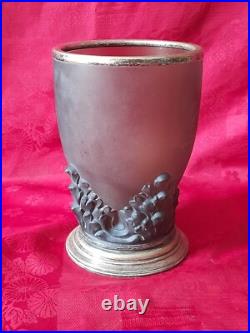 Beau vase signé Verart france en verre fumé verrerie Dumas feuilles en relief