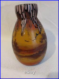 Belle Pte De Verre Signée Clio. Vase Art Déco