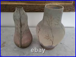 Belle paire de Vases Céramique, style ART NOUVEAU signé monogrammé D. R Belle paire de Vases Céramique, style ART NOUVEAU signé monogrammé D. R