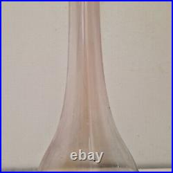 Biot J. C Novaro grand vase soliflore légèrement teinté de rose H. 39 cm