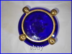 Bonbonnière en verre bleu cobalt soufflé Manufacture de Sèvres