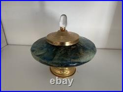 Bonbonnière en verre laqué aux tons verts signé Jean Noël Bouillet XXème