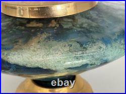 Bonbonnière en verre laqué aux tons verts signé Jean Noël Bouillet XXème