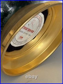 Bonbonnière en verre laqué aux tons verts signé Jean Noël Bouillet XXème