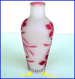 CRISTALLERIE DE PANTIN Vase en Verre Multicouche Gravé Acide Signé ca 1900