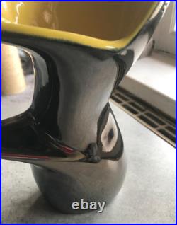 Ceramidi grand vase corolle. Années 50. Noir et jaune brillant