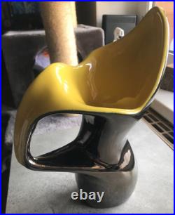 Ceramidi grand vase corolle. Années 50. Noir et jaune brillant
