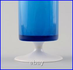 Collection de verre d'art suédois, 5 vases turquoise au design moderne Collection de verre d'art suédois, 5 vases turquoise au design moderne