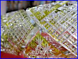 Cristal Baccarat, vase taillé fantaisie couleur Jaune Chartreuse. H40cm