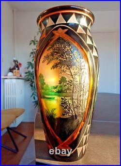 D'Argental vase en cristal multicouche dégagé à l'acide. Paul Nicolas. H29,7cm