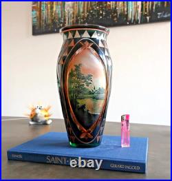 D'Argental vase en cristal multicouche dégagé à l'acide. Paul Nicolas. H29,7cm