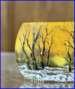 DAUM NANCY VASE MINIATURE OBLONG À DÉCOR DE FORÊT SOUS LA NEIGE, Art Nouveau