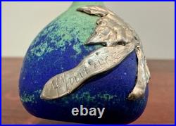 Daum Nancy Ancien petit vase soliflore berluze. Décor étain signé