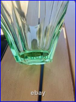 Daum Nancy Vase Art Déco en cristal teinté vert Vers 1930