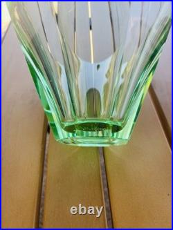 Daum Nancy Vase Art Déco en cristal teinté vert Vers 1930