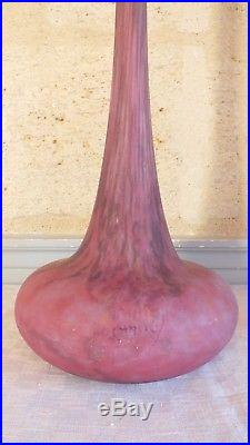 Daum Nancy grand soliflore vase signé croix de Lorraine hauteur 75 cm