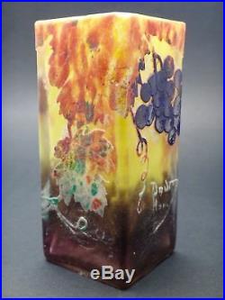 Daum Nancy vase décor à l'acide de feuilles de vignes et raisins