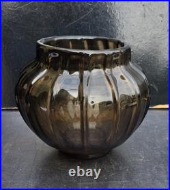Daum nancy france vase en verre fume tres epais periode art deco 1930