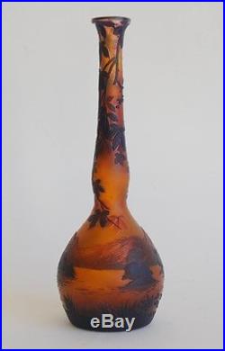 De Vez / Cristalleries de Pantin, vase à long col, signé, parfait état