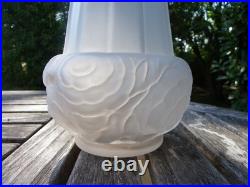 ESPAIVET VASE ART DÉCO EN VERRE SATINÉ 1920/1930 H 27 cm SIGNÉ ESPAIVET VASE ART DÉCO EN VERRE SATINÉ 1920/1930 H 27 cm SIGNÉ