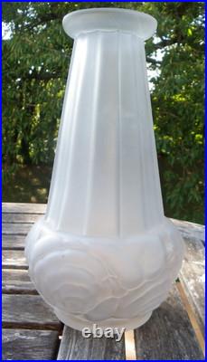 ESPAIVET VASE ART DÉCO EN VERRE SATINÉ 1920/1930 H 27 cm SIGNÉ ESPAIVET VASE ART DÉCO EN VERRE SATINÉ 1920/1930 H 27 cm SIGNÉ