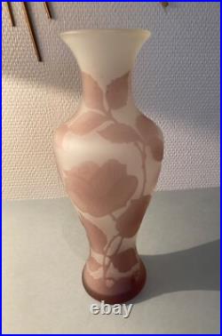 Élégant Vase En Pte De Verre Décor À La Rose Monogramme À Identifier Dlg Gallé