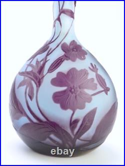 Emile Gallé (1846-1904) Vase soliflore opalescent époque Art Nouveau 1900