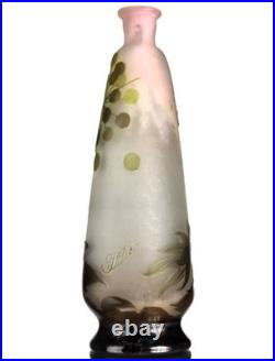 Emile Gallé Beau Vase aux Ombelles Pâte de Verre Gravé Art Nouveau Daum